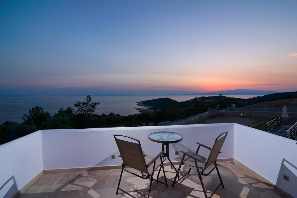 Mare Pedra Villas Skala Marion Ngoại thất bức ảnh